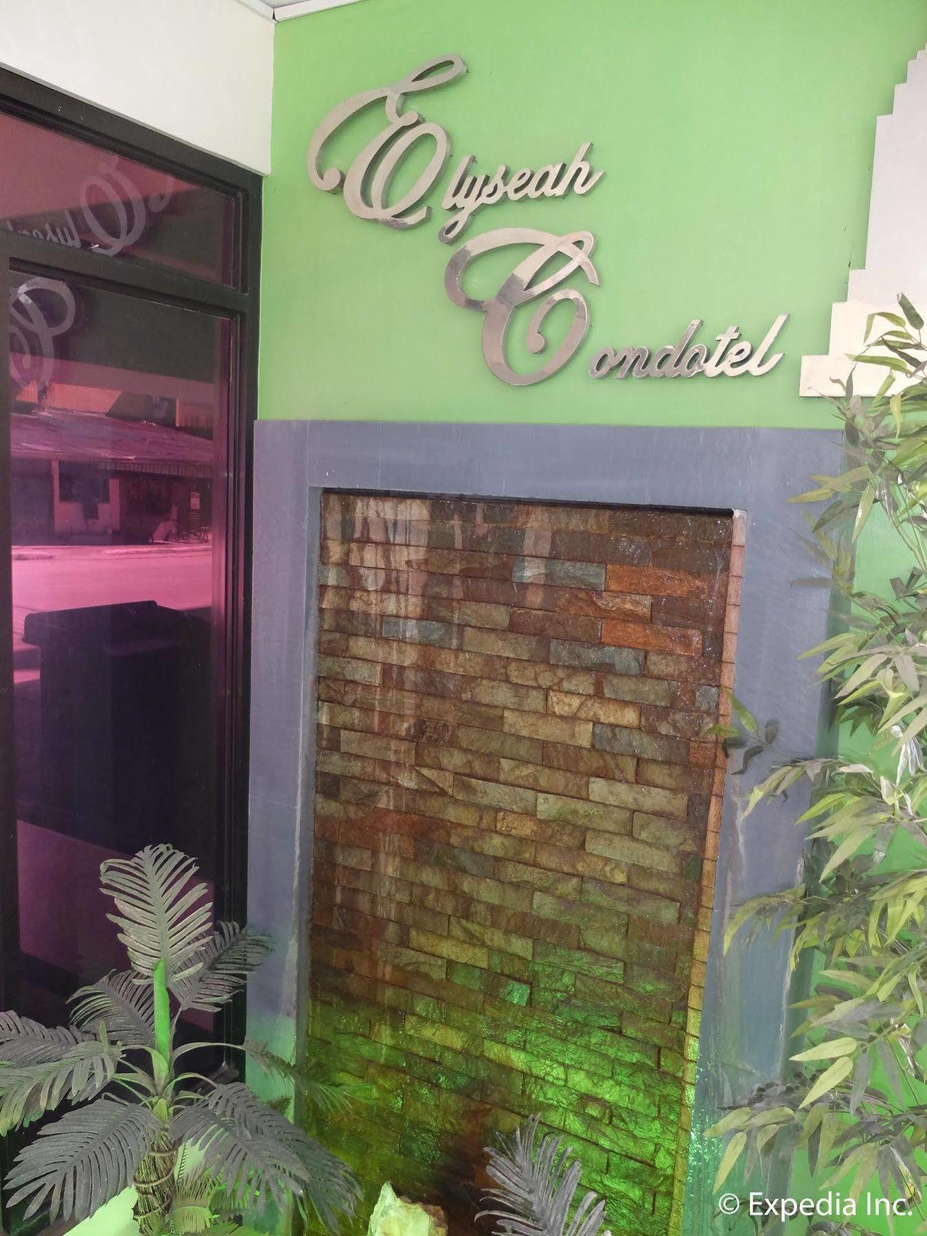 Elyseah Condotel Angeles Exterior foto